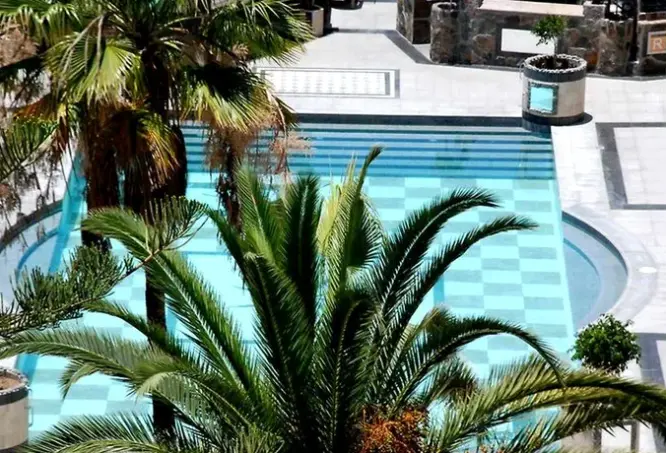 Basen w hotelu Maracaibo (Puerto Rico)