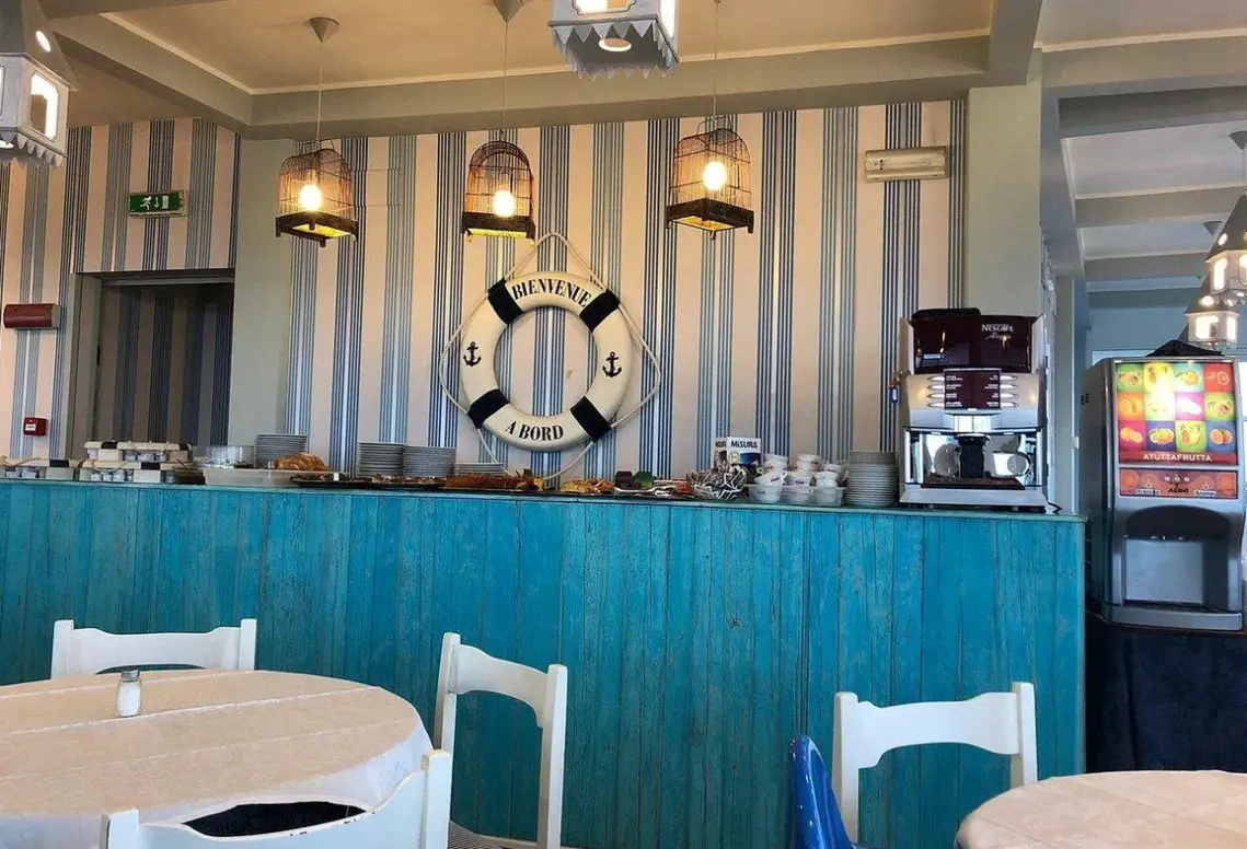 Restauracja i jedzenie w hotelu Maremonti