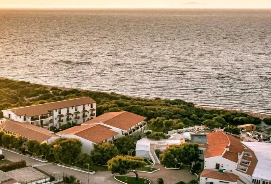 Plaża przy hotelu MClub Del Golfo (ex Club Del Golfo)