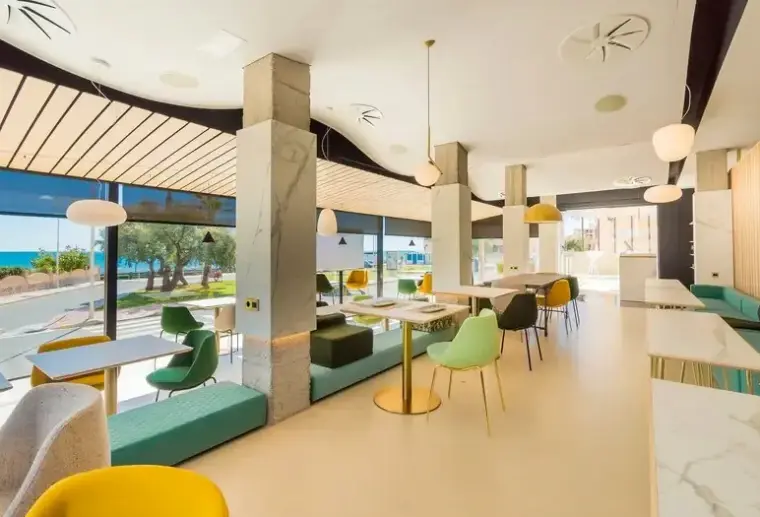 Restauracja i jedzenie w hotelu Meridional