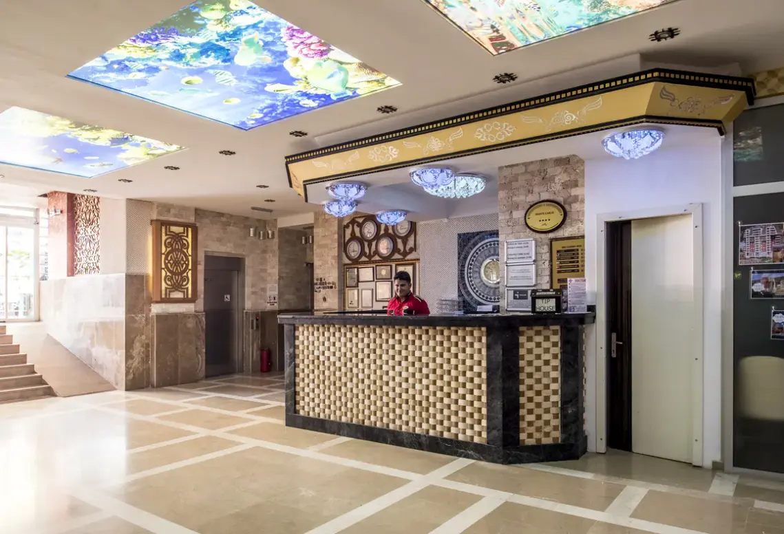 Lobby hotelu Monte Carlo (Alanya)