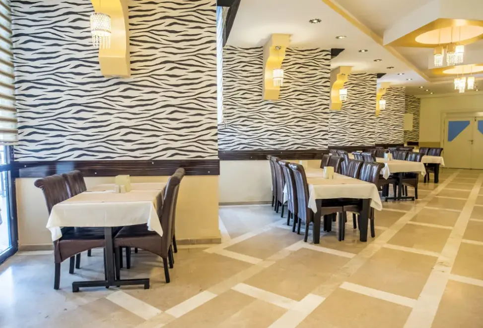 Restauracja i jedzenie w hotelu Monte Carlo (Alanya)