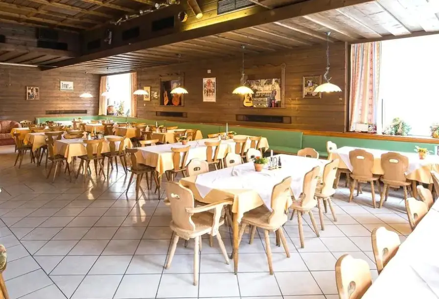 Restauracja i jedzenie w hotelu Musikantenwirt