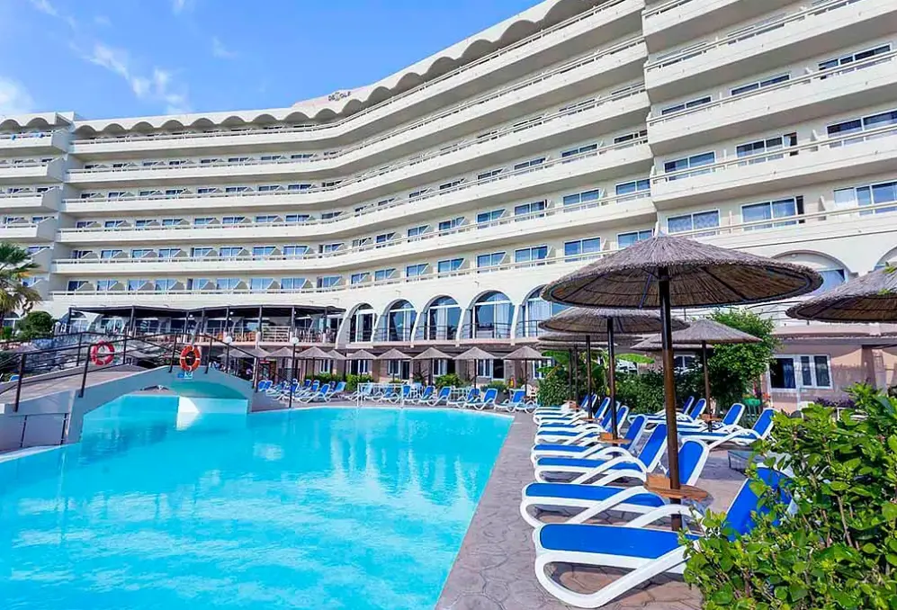 Basen w hotelu Olympos Beach