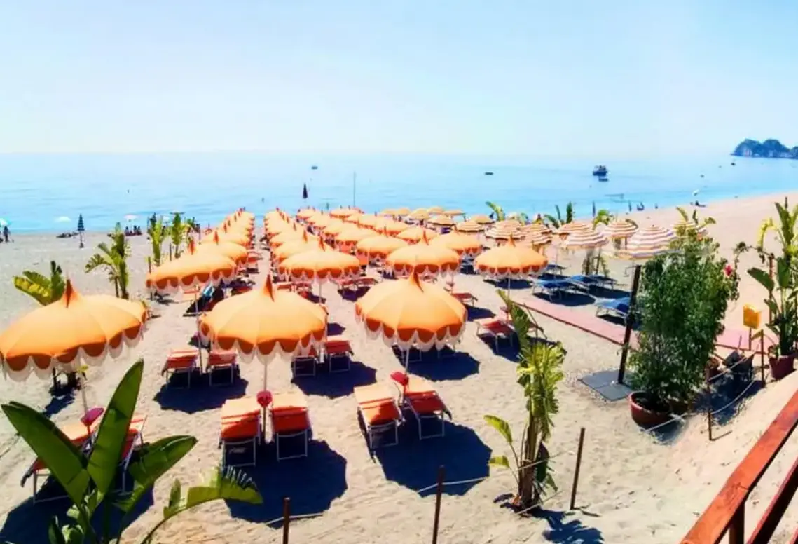 Plaża przy hotelu Orizzonte (ex. San Vincenzo)