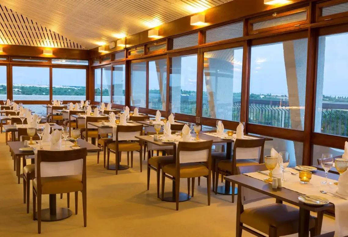 Restauracja i jedzenie w hotelu Ozadi Tavira (ex. Eurotel Tavira)