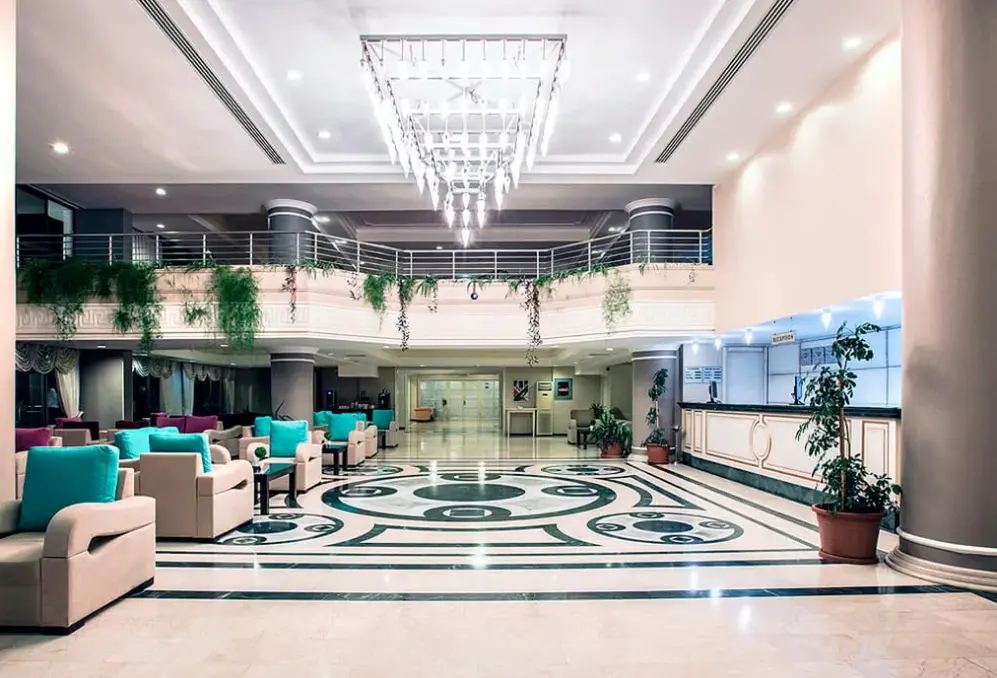 Lobby hotelu Palmin