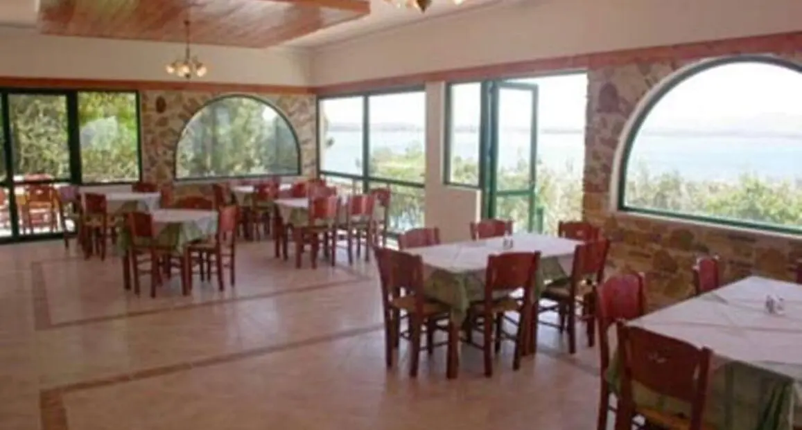 Restauracja i jedzenie w hotelu Pappas