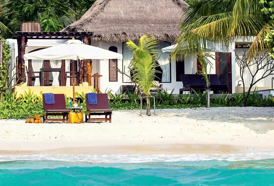 Plaża przy hotelu Paradee Resort