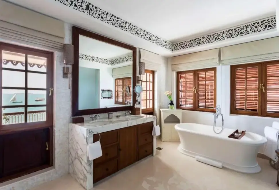 Łazienka w pokoju hotelu Park Hyatt Zanzibar