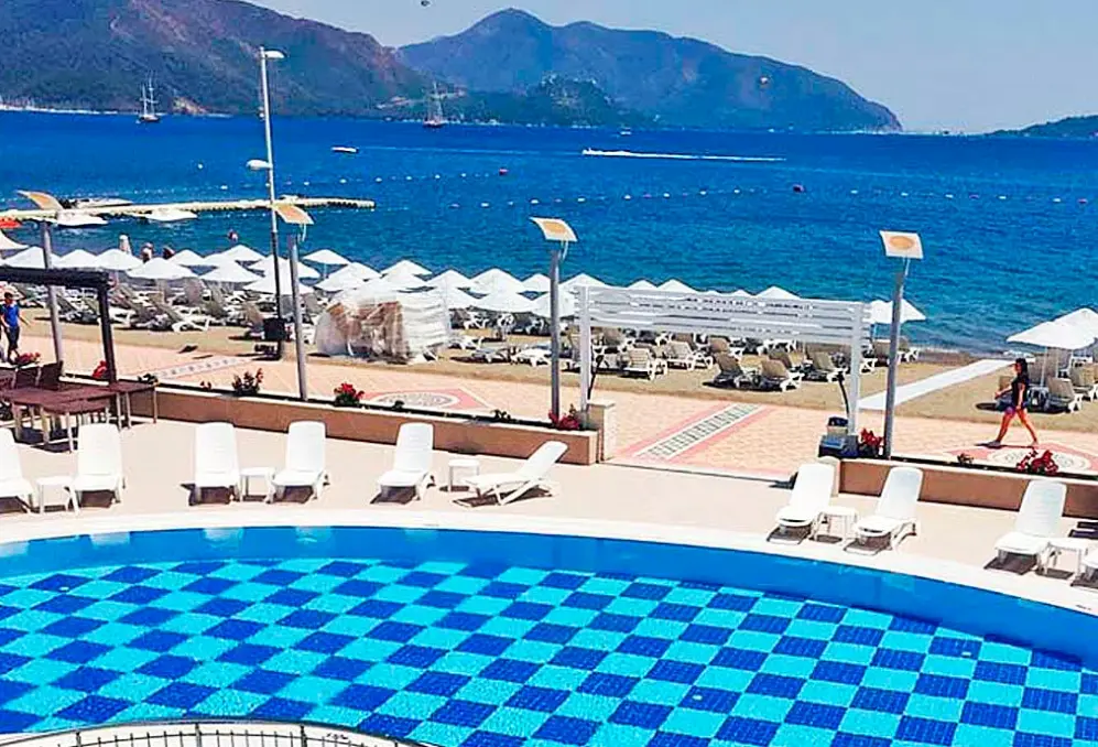 Basen w hotelu Pasa Garden Beach