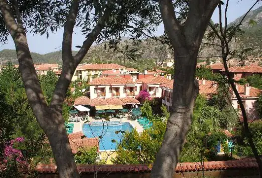 Basen w hotelu Perdikia Beach