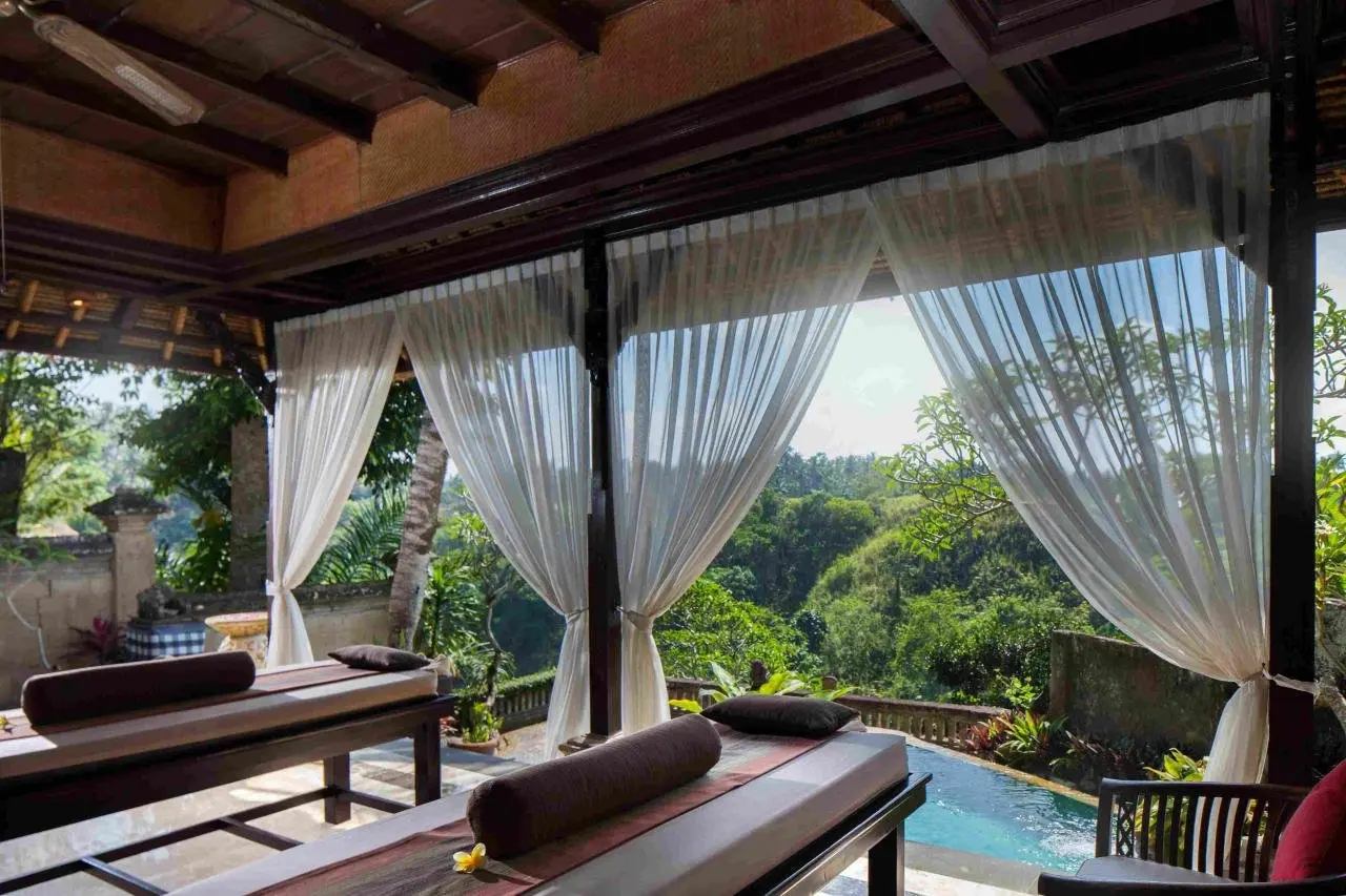 Basen w hotelu Pita Maha Resort & Spa