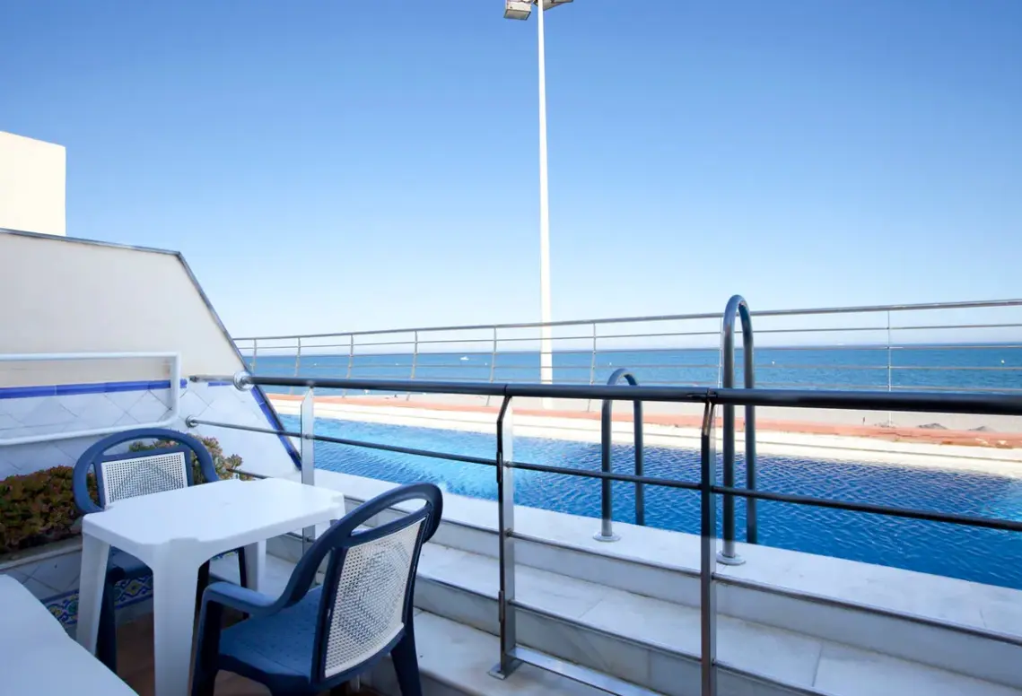 Basen w hotelu Playasol Spa