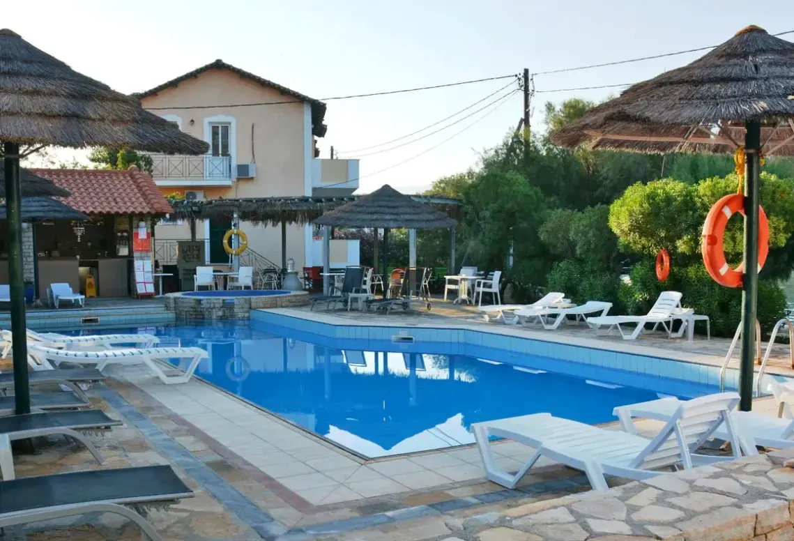 Basen w hotelu Posidonio Bay Holiday Resort