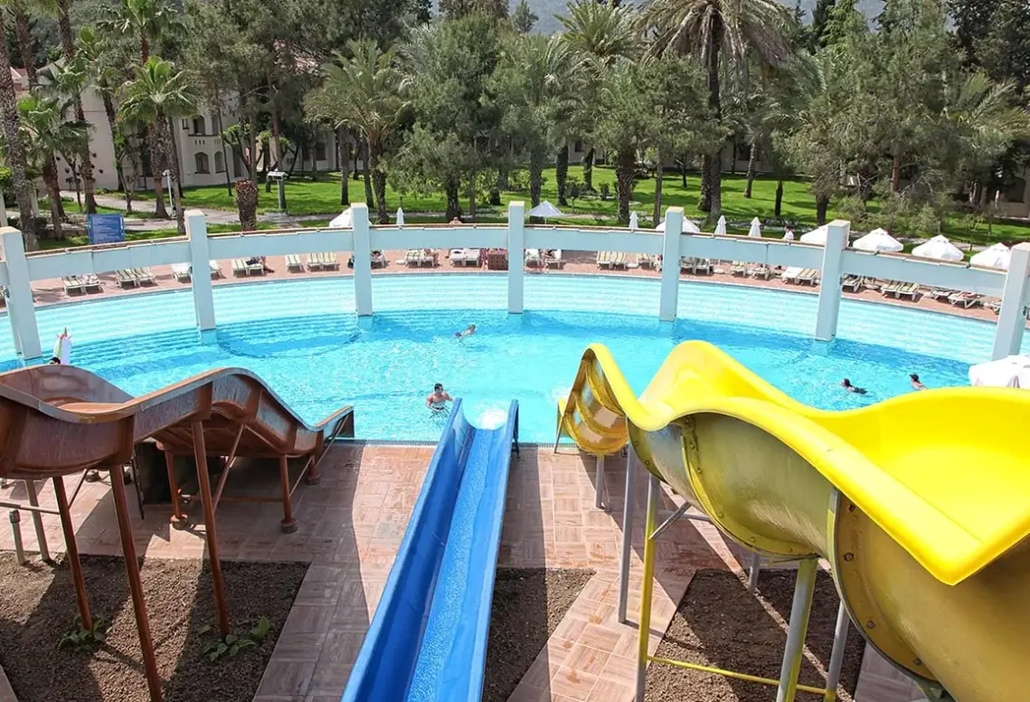 Basen w hotelu Queens Park Goynuk (Kemer)