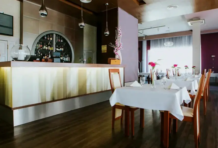 Restauracja i jedzenie w hotelu Radocza Park Active & Spa