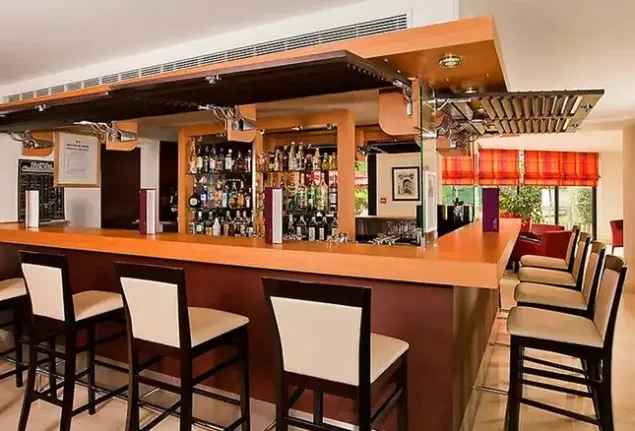 Restauracja i jedzenie w hotelu Residhome Val d' Europe