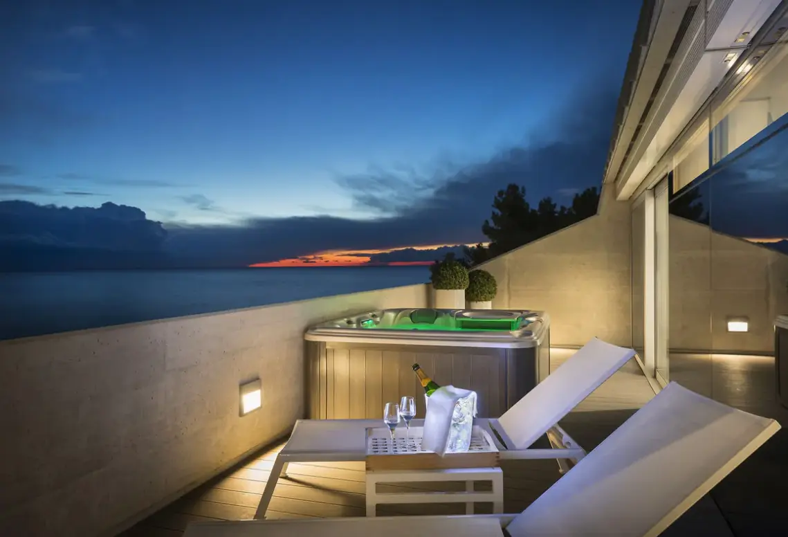 Widok z hotelu Rivalmare Boutique