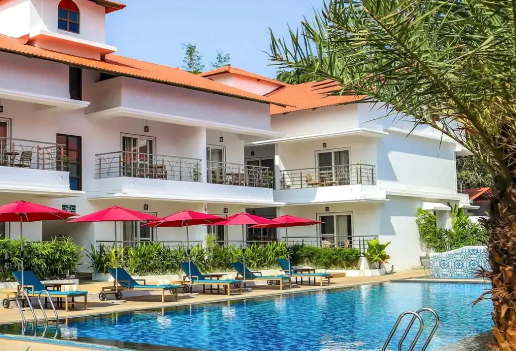 Basen w hotelu River Deck Baga