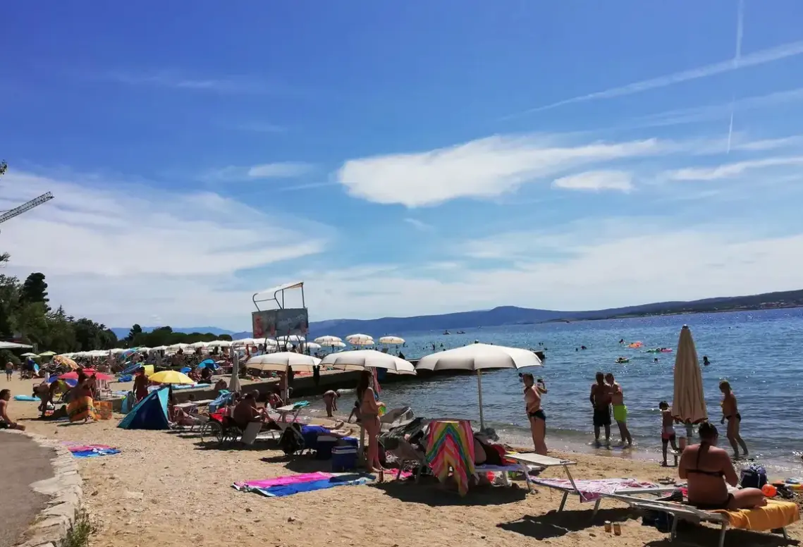 Plaża przy hotelu Ruzica Vila
