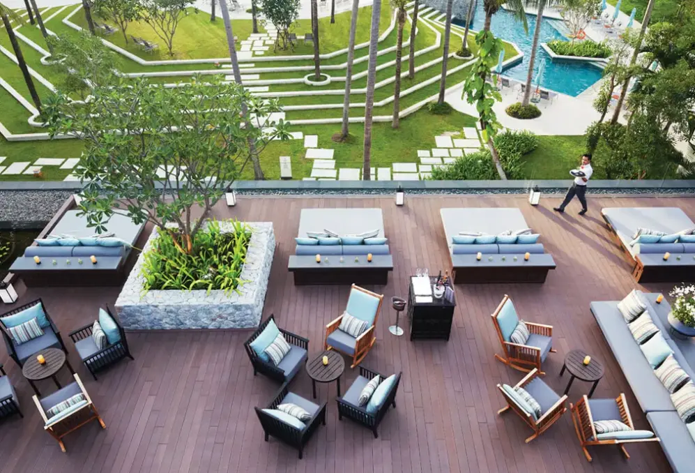 Basen w hotelu SAii Laguna Phuket (ex. Outrigger Laguna Phuket Beach Resort)