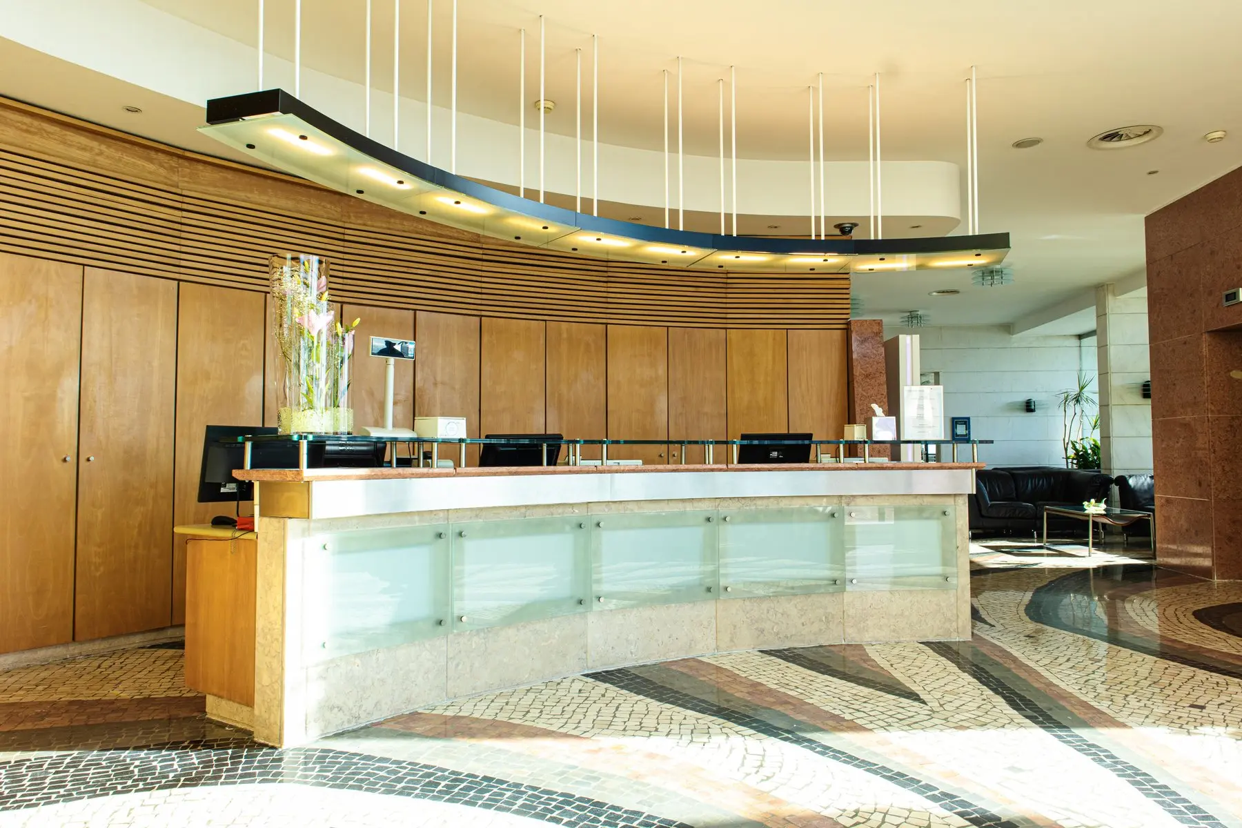 Lobby hotelu Sana Sesimbra (Lizbona)