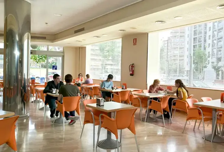 Restauracja i jedzenie w hotelu SB Express Tarragona