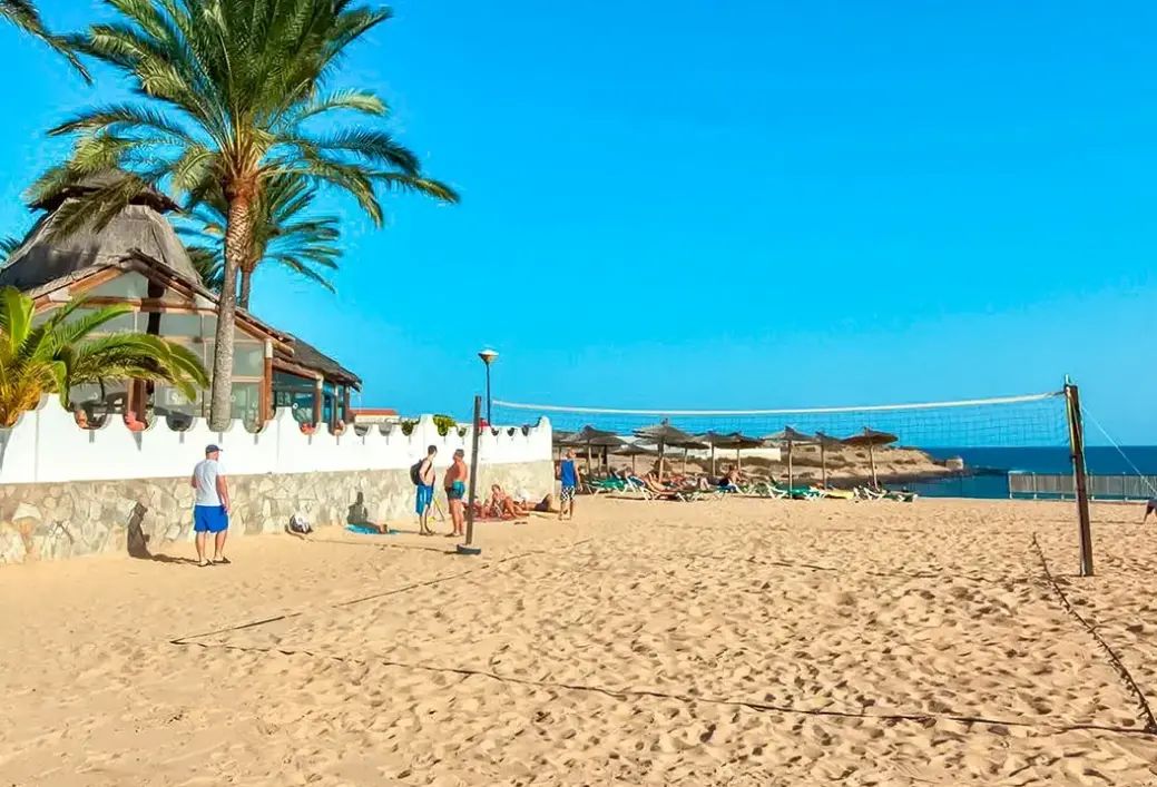 Plaża przy hotelu Sbh Nautilus Beach