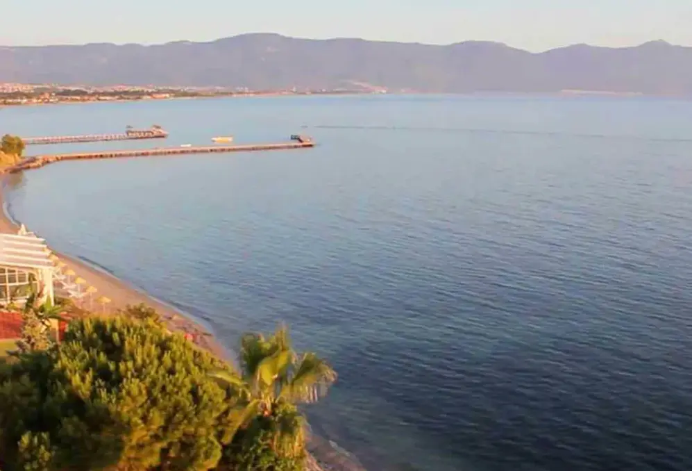 Plaża przy hotelu Scala Nuova Beach (ex. Grand Sahin)