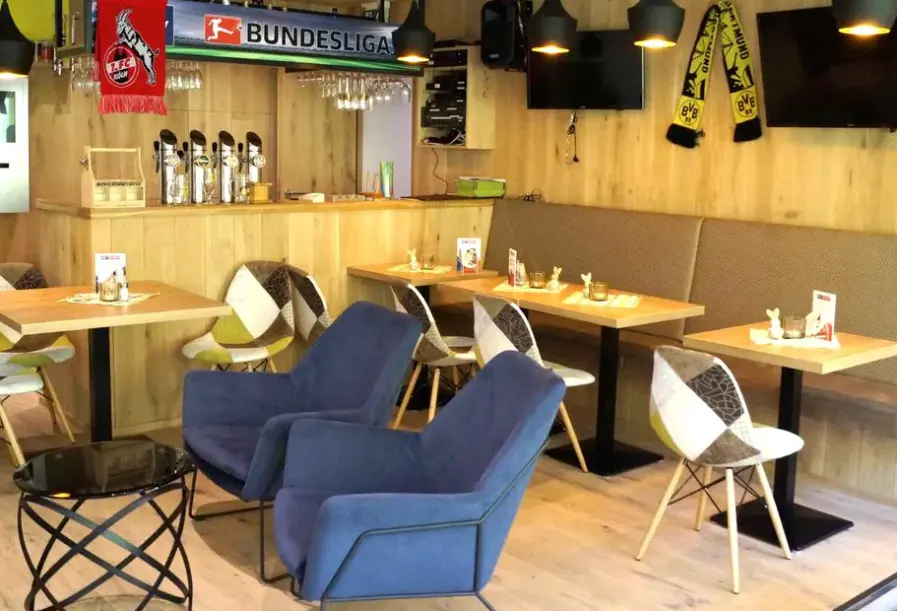 Restauracja i jedzenie w hotelu Schranz Familiengasthof