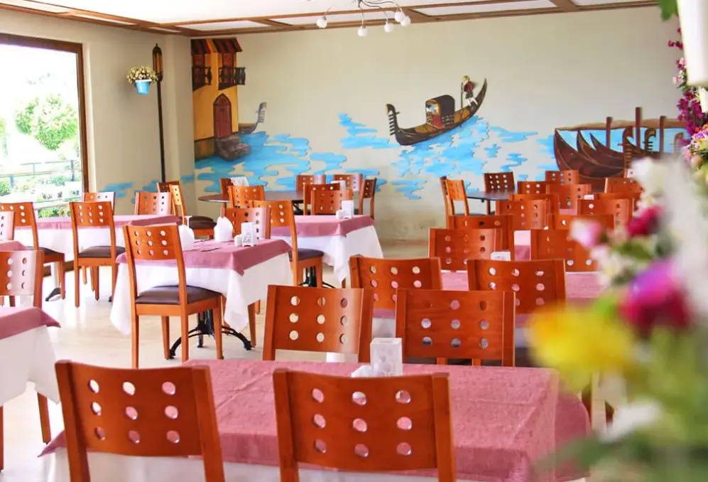 Restauracja i jedzenie w hotelu Sealight Resort (ex Otium Sealight Beach Resort)