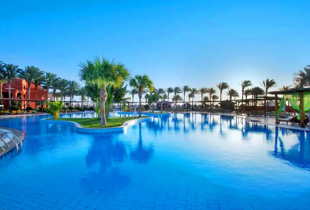 Basen w hotelu Sharm Grand Plaza Resort