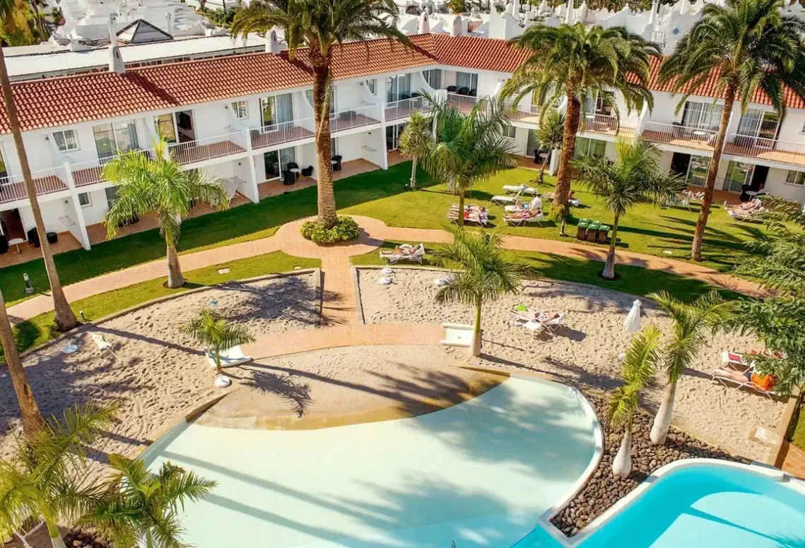 Basen w hotelu Sunprime Atlantic View & Spa