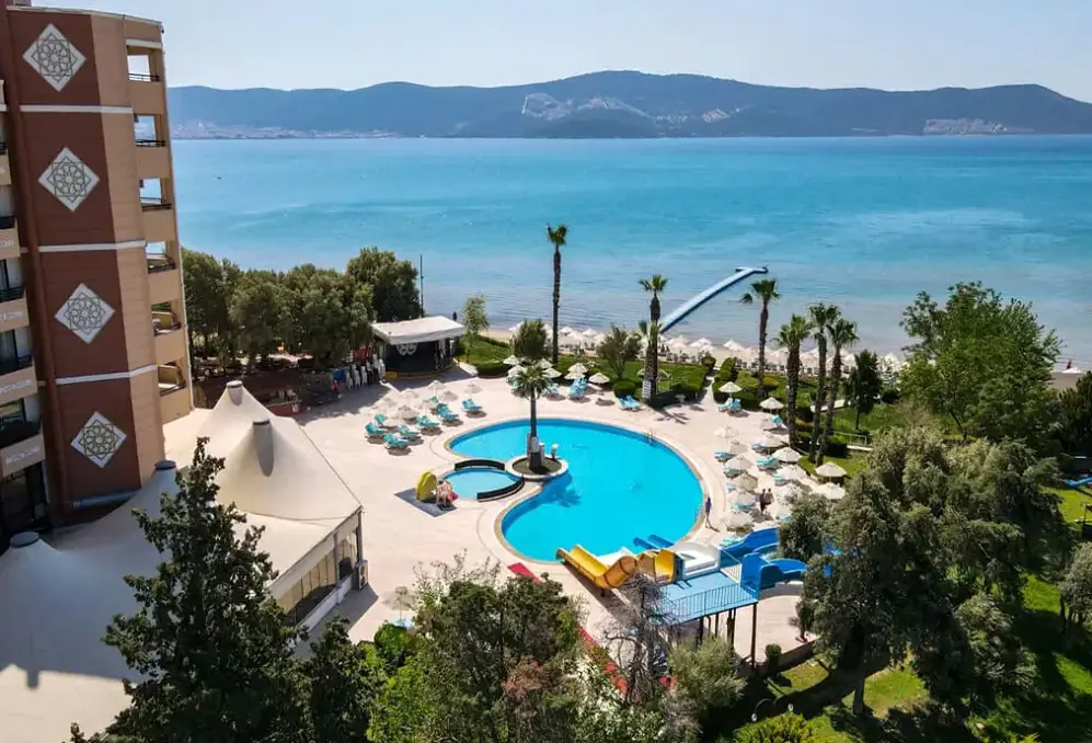 Basen w hotelu The Holiday Resort (Didim)