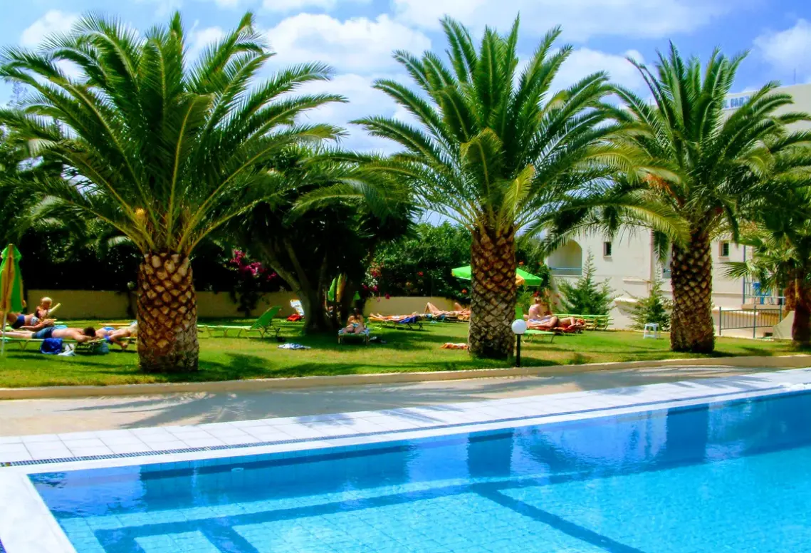 Hotel Theoni