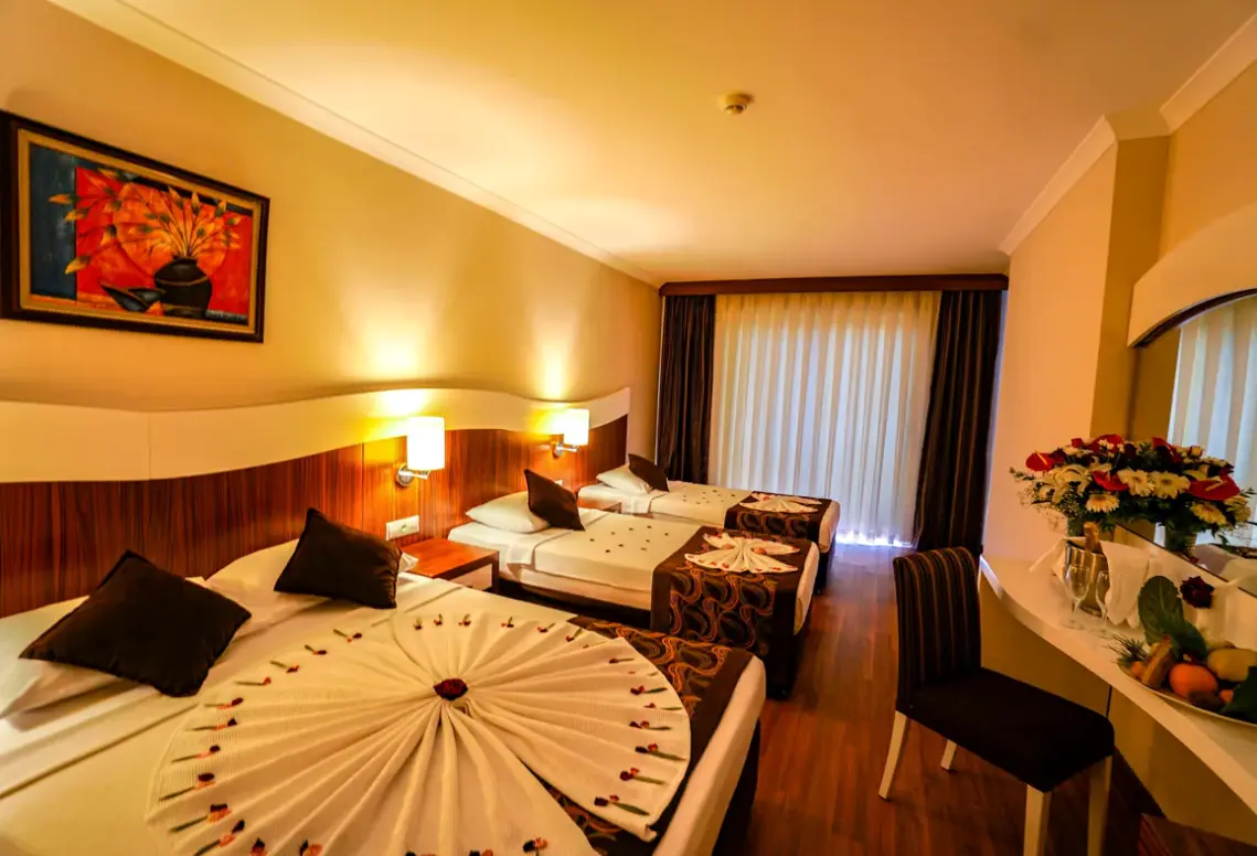 Pokój w hotelu Throne Beach