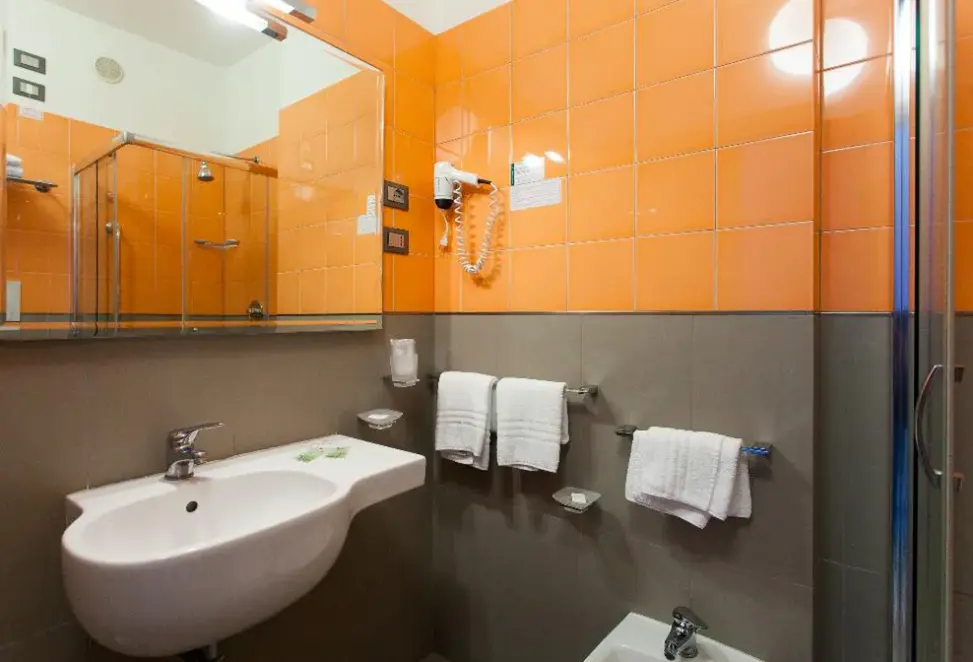 Łazienka w pokoju hotelu Villa d'Amato
