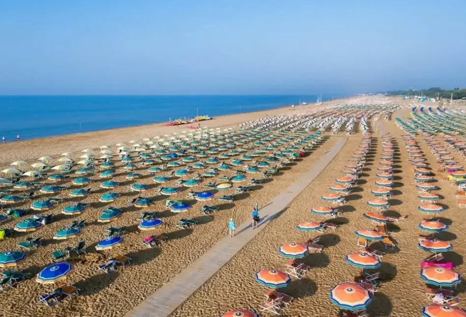 Plaża przy hotelu Villa Frediana