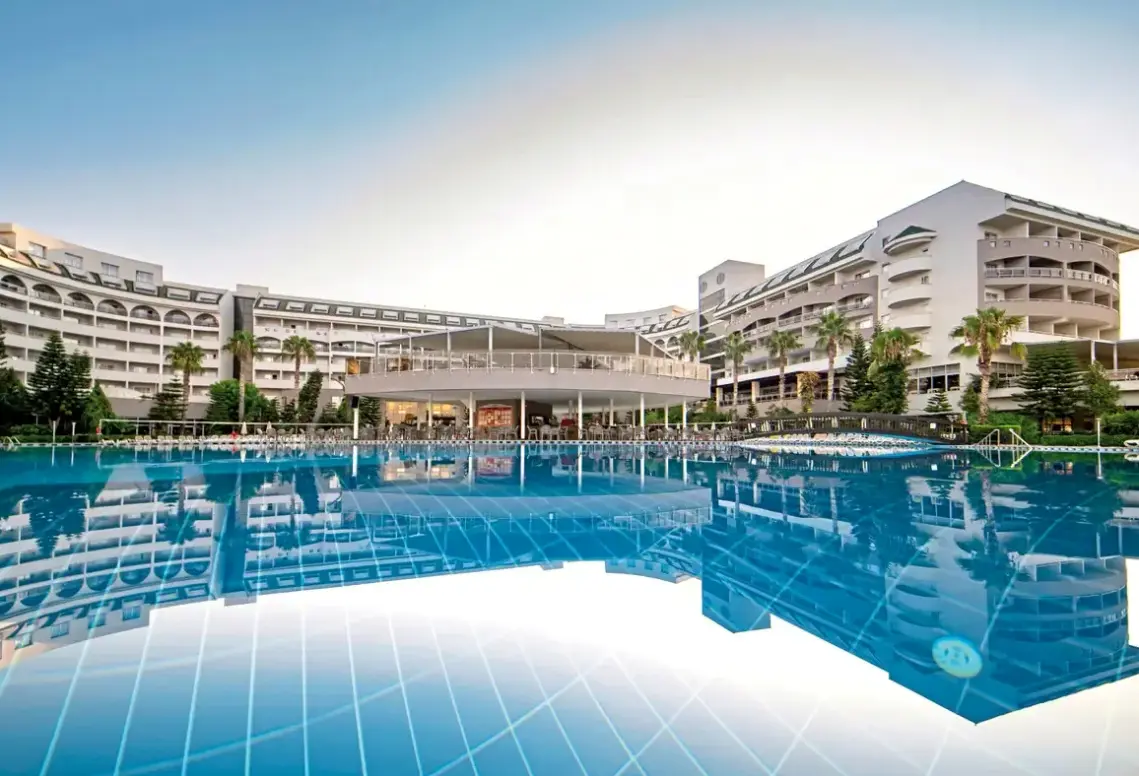 Basen w hotelu Vita Silva