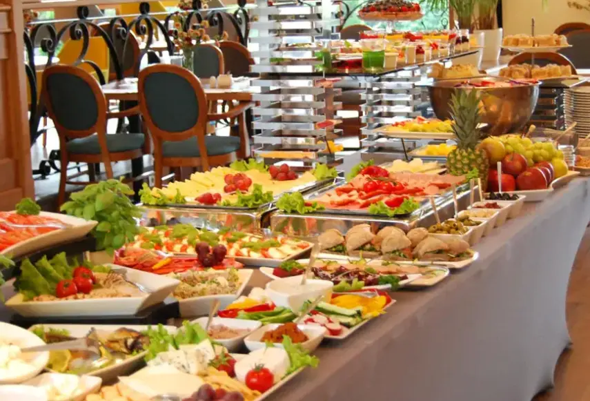 Restauracja i jedzenie w hotelu Włoski Business Centrum
