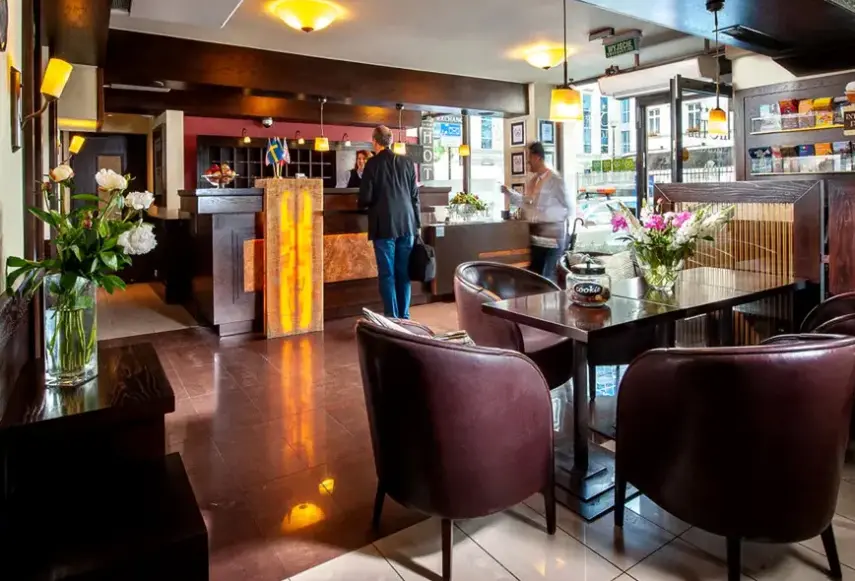 Restauracja i jedzenie w hotelu Wielopole