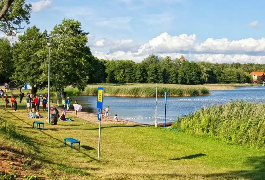 Plaża przy hotelu Willa Dwa Jeziora