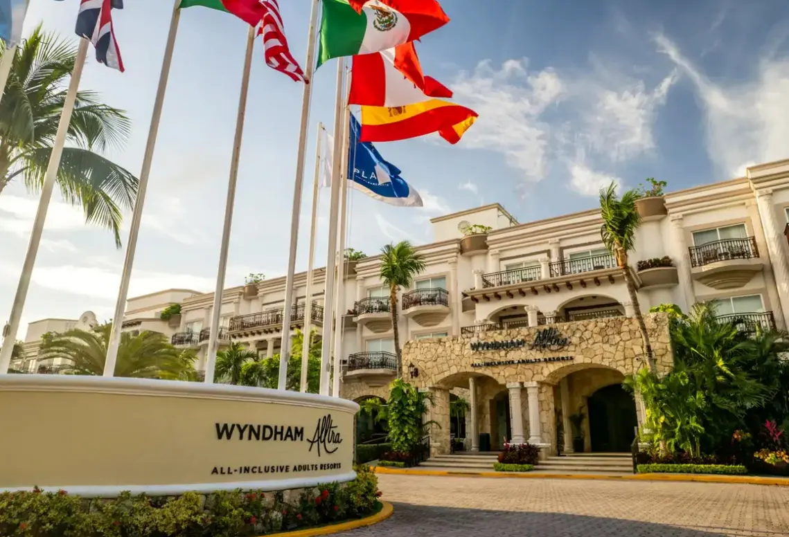 Obiekt hotelu Wyndham Alltra Playa del Carmen (Ex- Panama Jack Resorts Playa del Carmen)