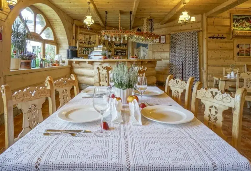 Restauracja i jedzenie w hotelu Zakopiański Dwór