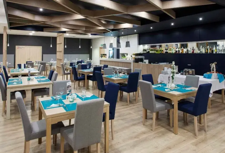 Restauracja i jedzenie w hotelu Zatoka