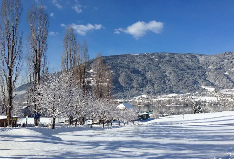 Widok z hotelu Zur Post (Ossiach)