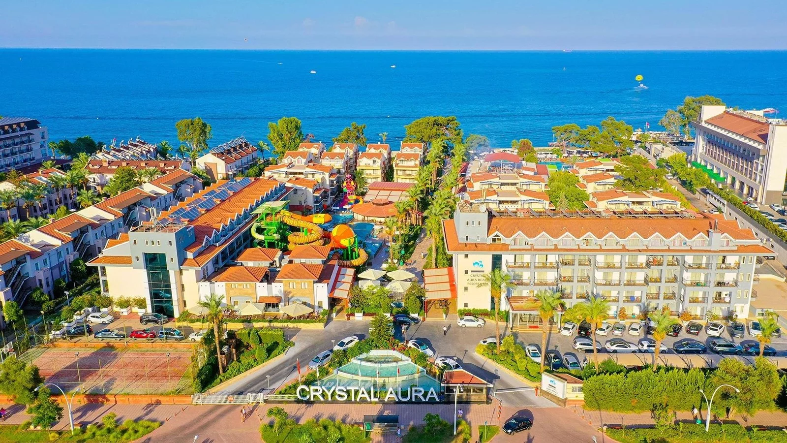 Hotel Crystal Aura Beach Resort & Spa
