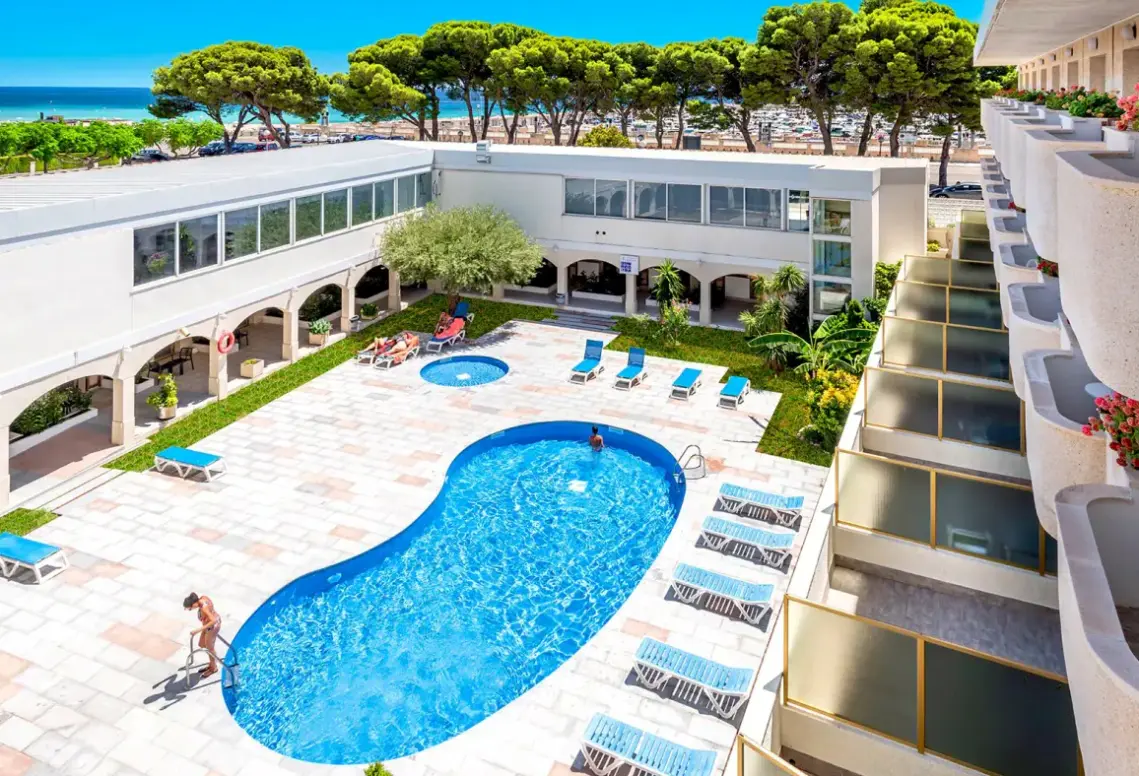 Basen w hotelu 4R Meridiá Mar