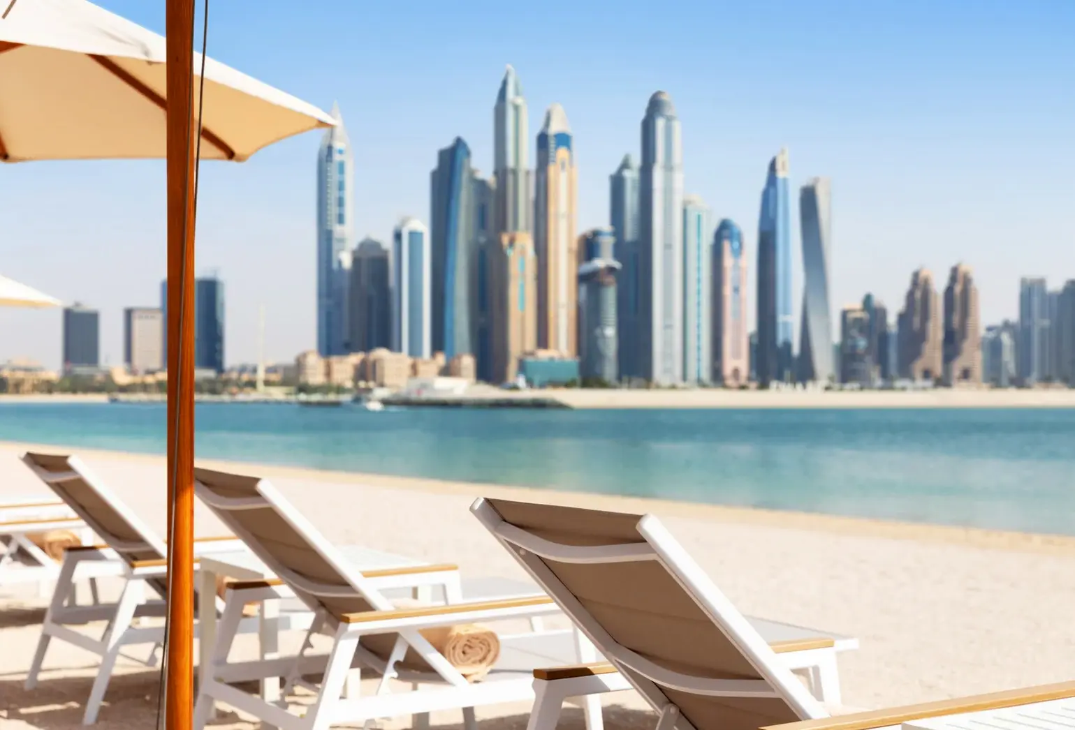 Plaża przy hotelu Adagio Premium The Palm